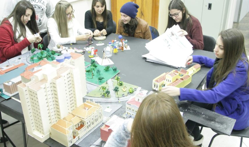 Laboratórios, corpo docente e projetos de extensão são destaque na infraestrutura do curso de Arquitetura e Urbanismo da UCPel