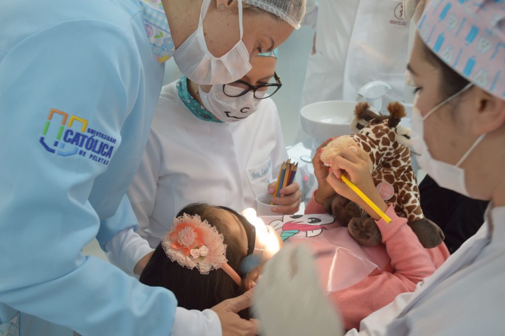 Odontopediatria