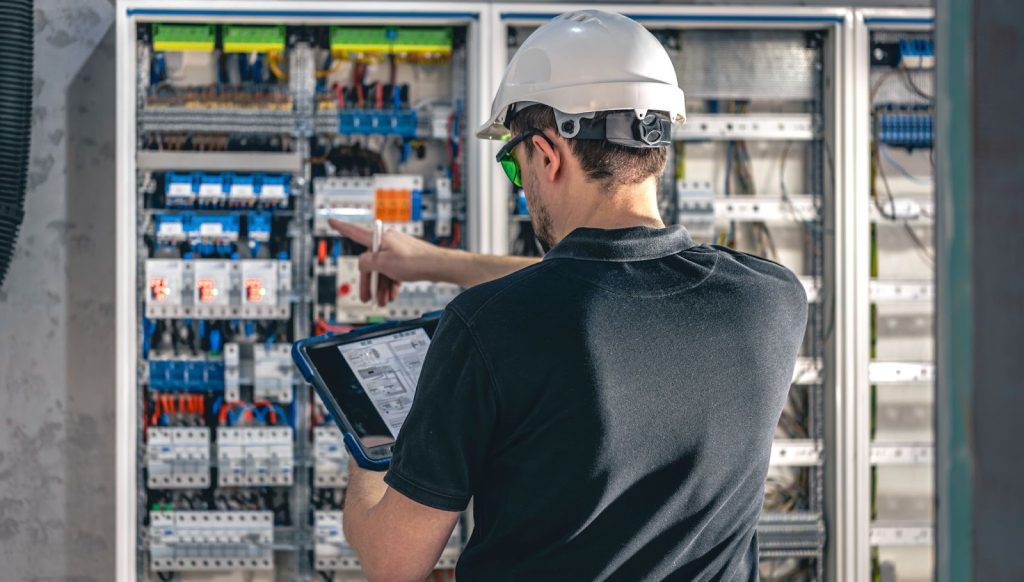 , Como um engenheiro eletricista pode contribuir na implantação das cidades inteligentes